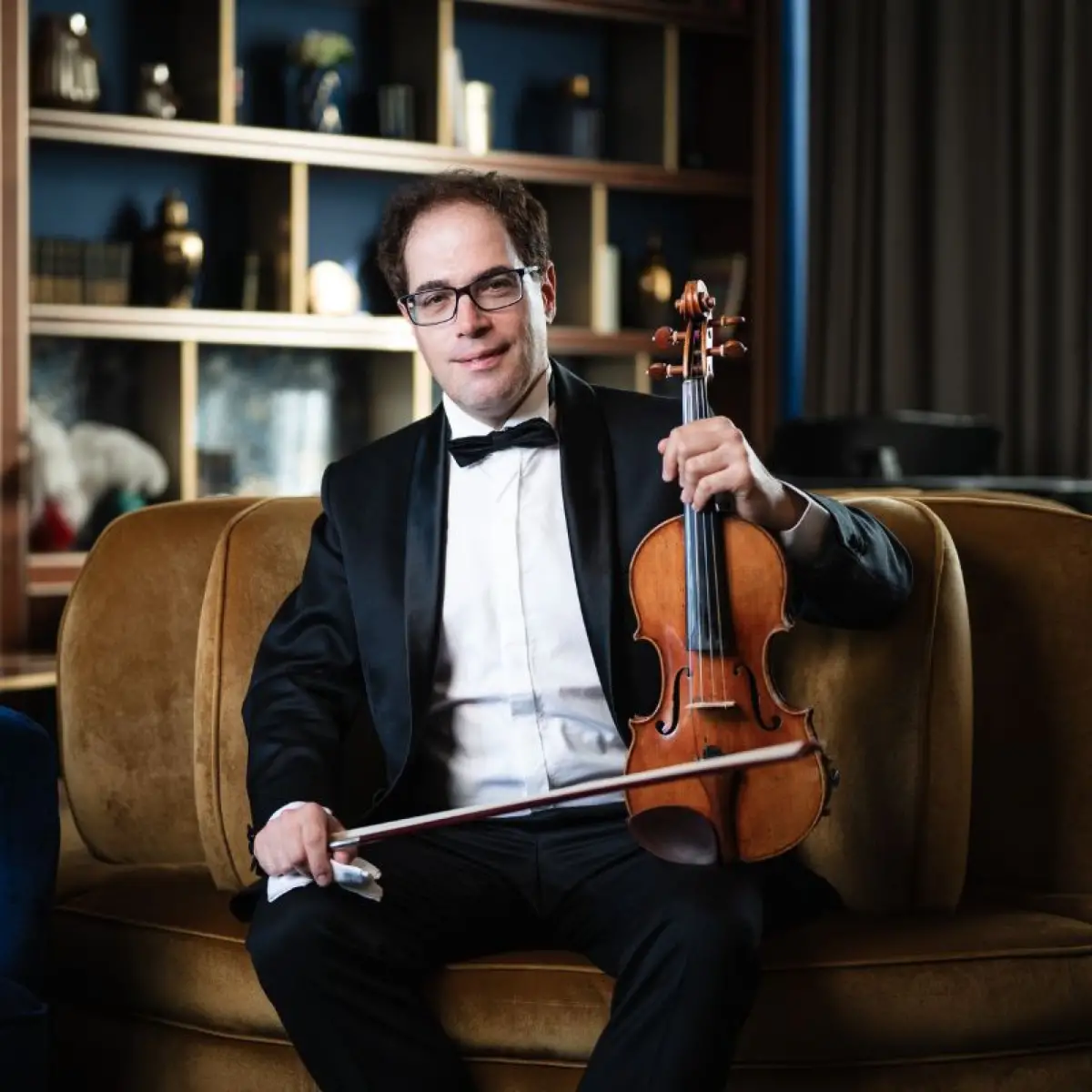 Dr. Déri Tamás - hegedű Dr. Déri Tamás - hegedű